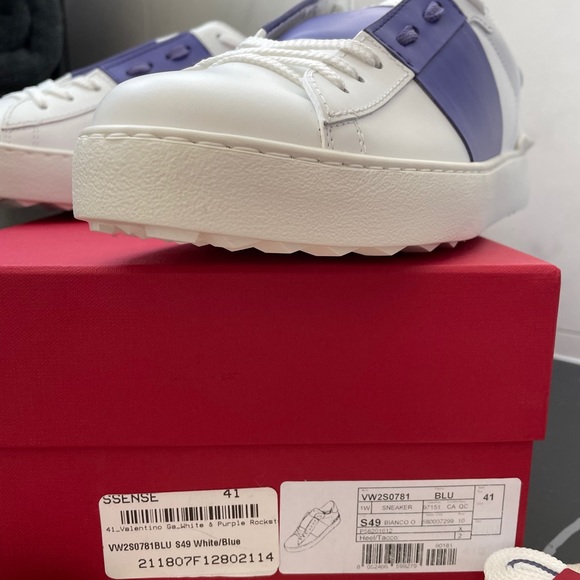 Valentino Rockstud women’s sneakers size 41 - Picture 8 of 9